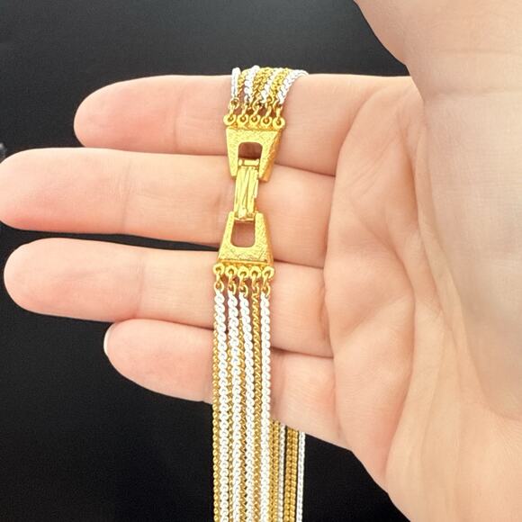 Vintage Multistrand Necklace 16" Graduated White and Gold Tone Layered Chains - Picture 4 of 8